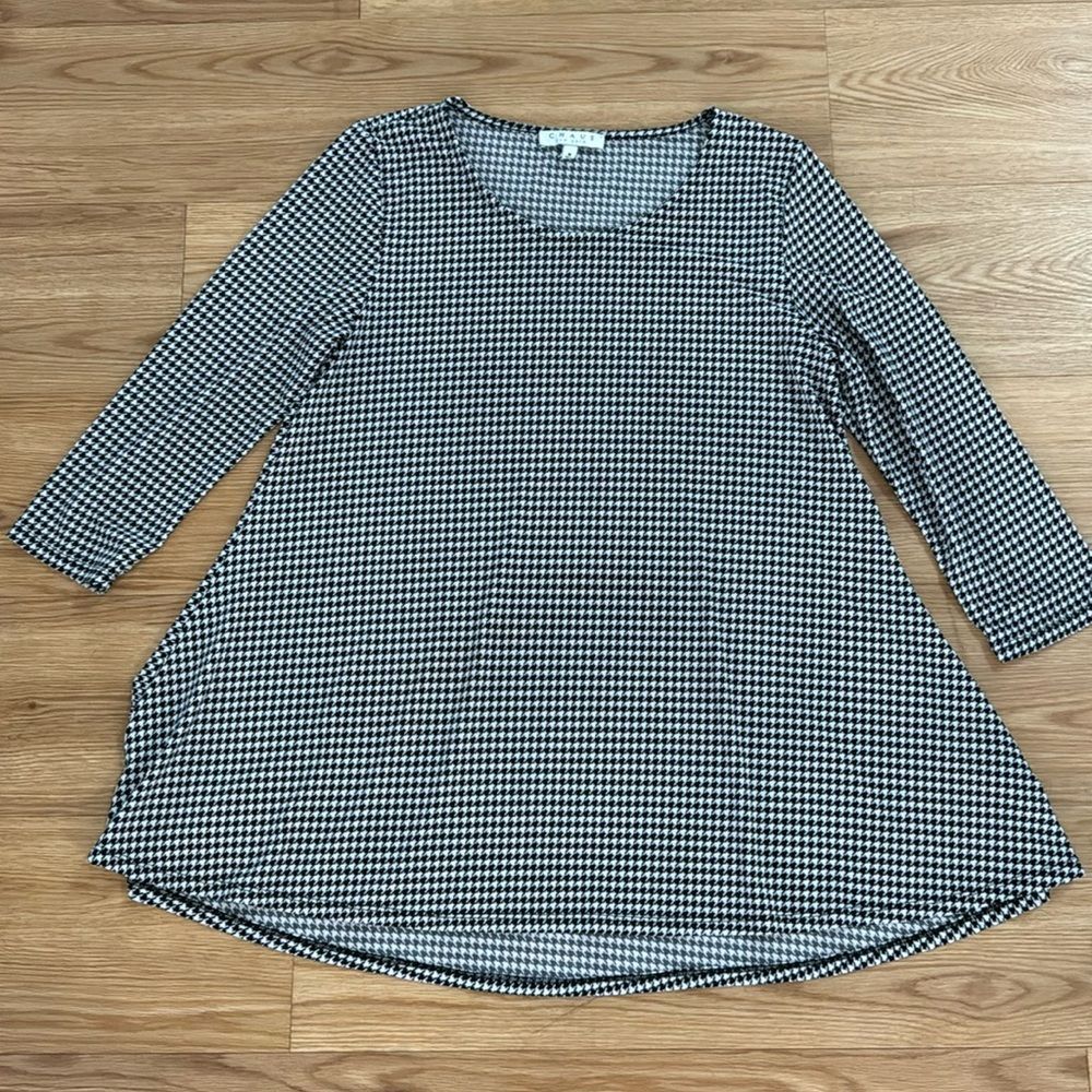 Chaus New York Women's Houndstooth Tumic Blouse Medium Black White 3/4 Sleeve